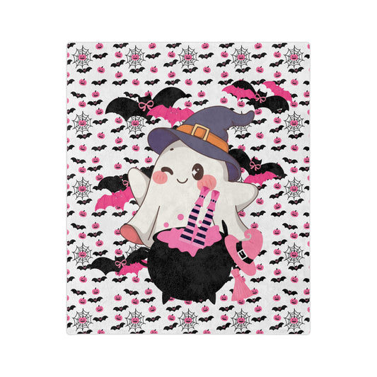 Cozy Halloween Blanket for Kids, Cute Ghost Design, Soft Microfiber Throw, Perfect for Spooky Season, Trick or Treat Decor